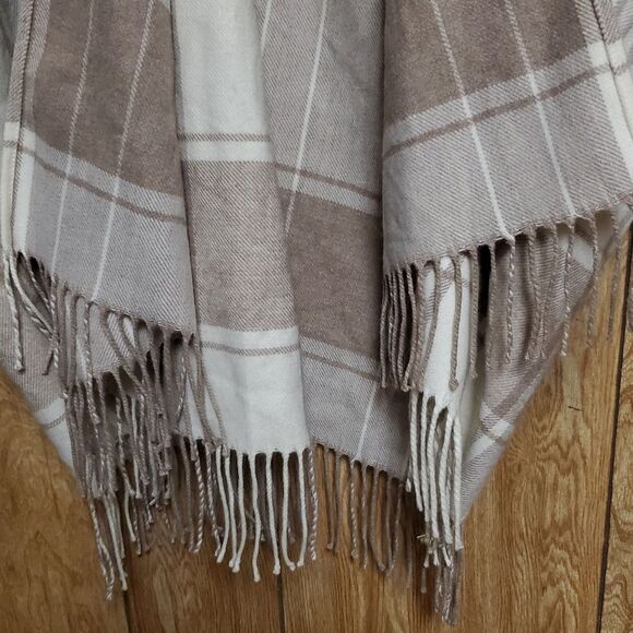 LOFT Oversized Neutral Striped Poncho with Fringe Hem Size XS/S - Picture 5 of 6
